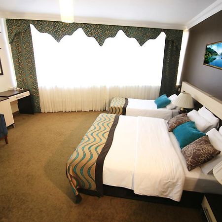 Cevik Palace Otel Анталия Екстериор снимка